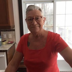 Meet your Posher, Nicole